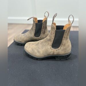 Blundstone Brown Leather Chelsea Boots